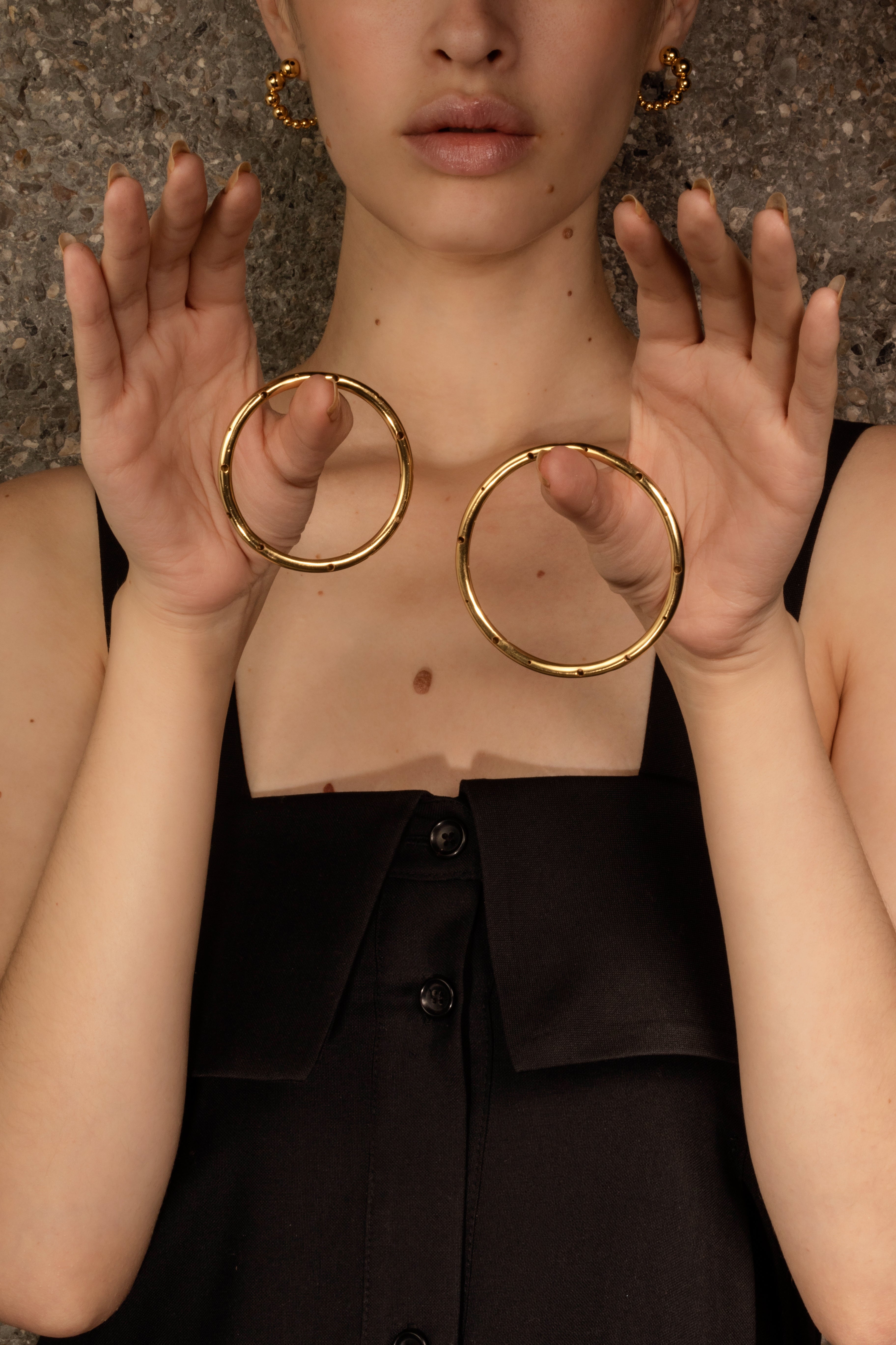 SMALL SINGLE BANGLE