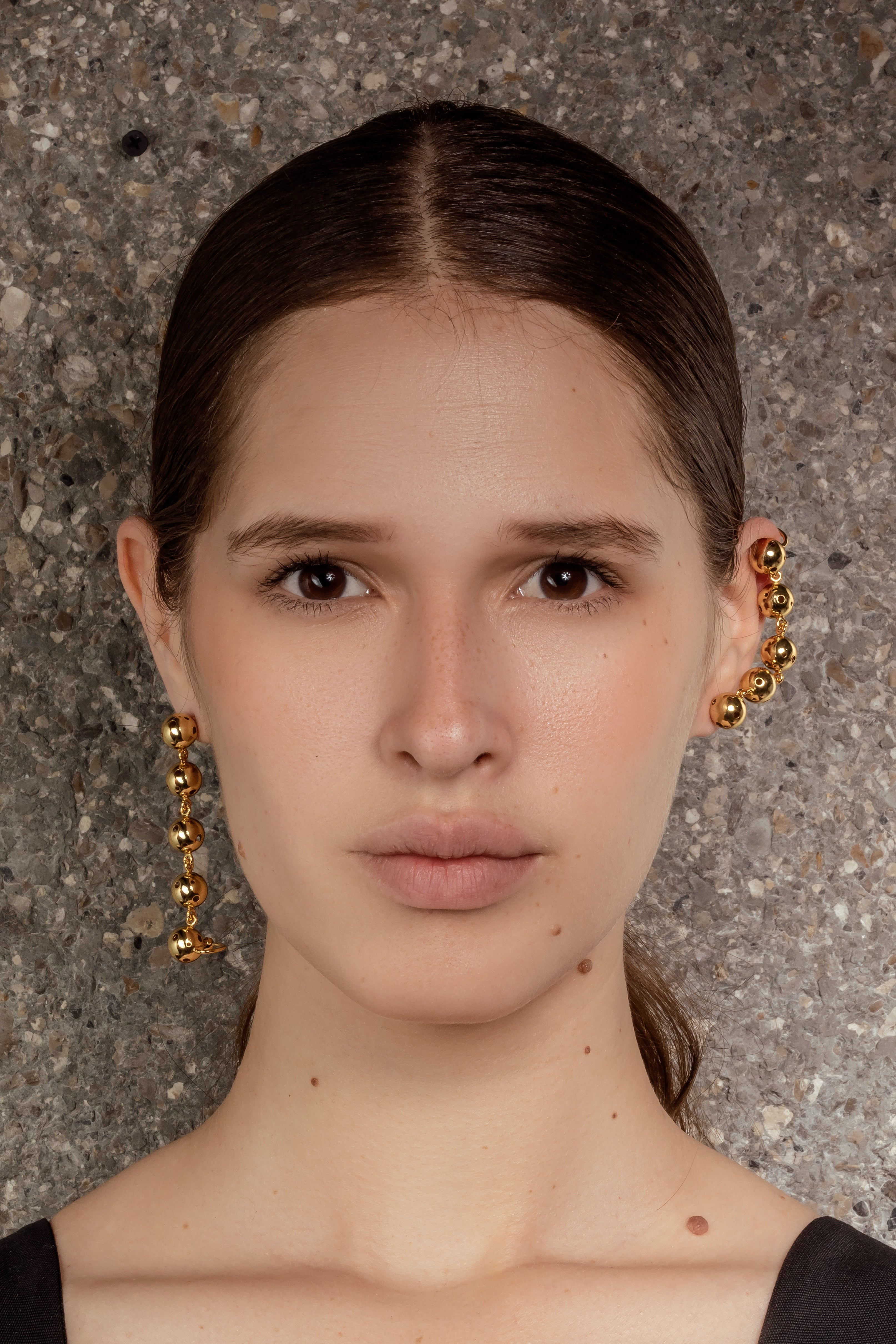SMALL CHAIN EARRING