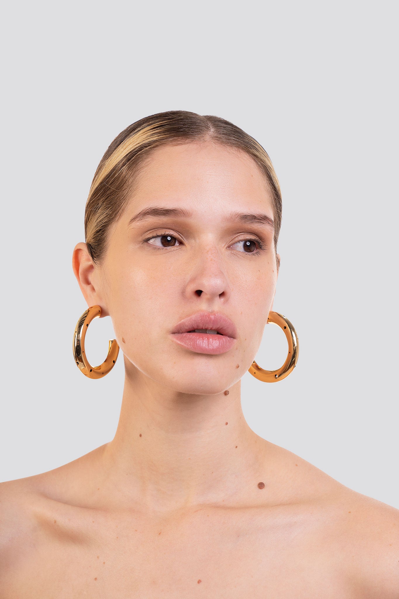 BOLD LARGE HOOPS