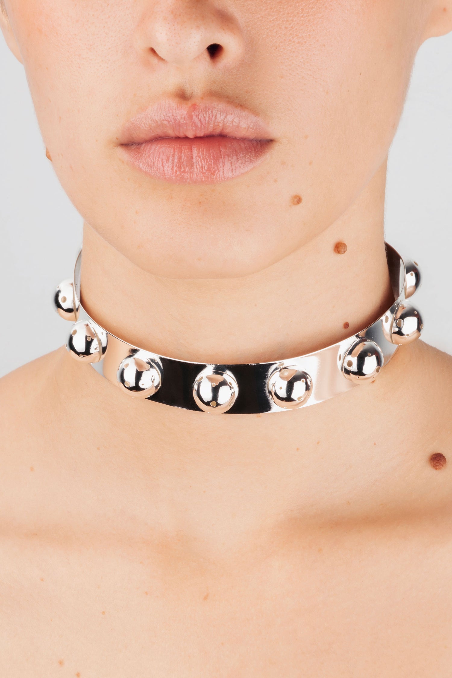 CHOCKER WITH BUBBLES SILVER