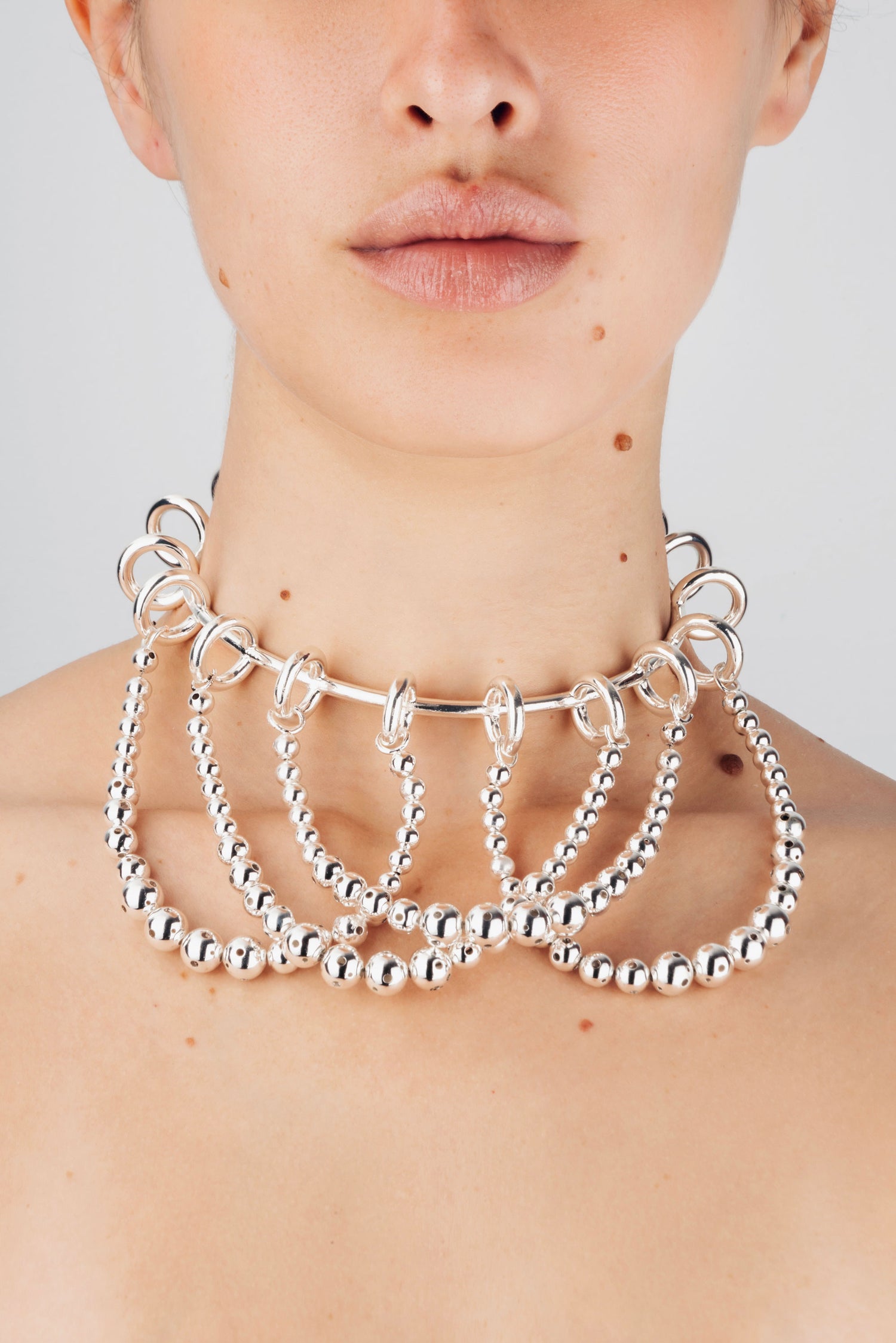 AROS CHOKER WITH BUBBLES SILVER