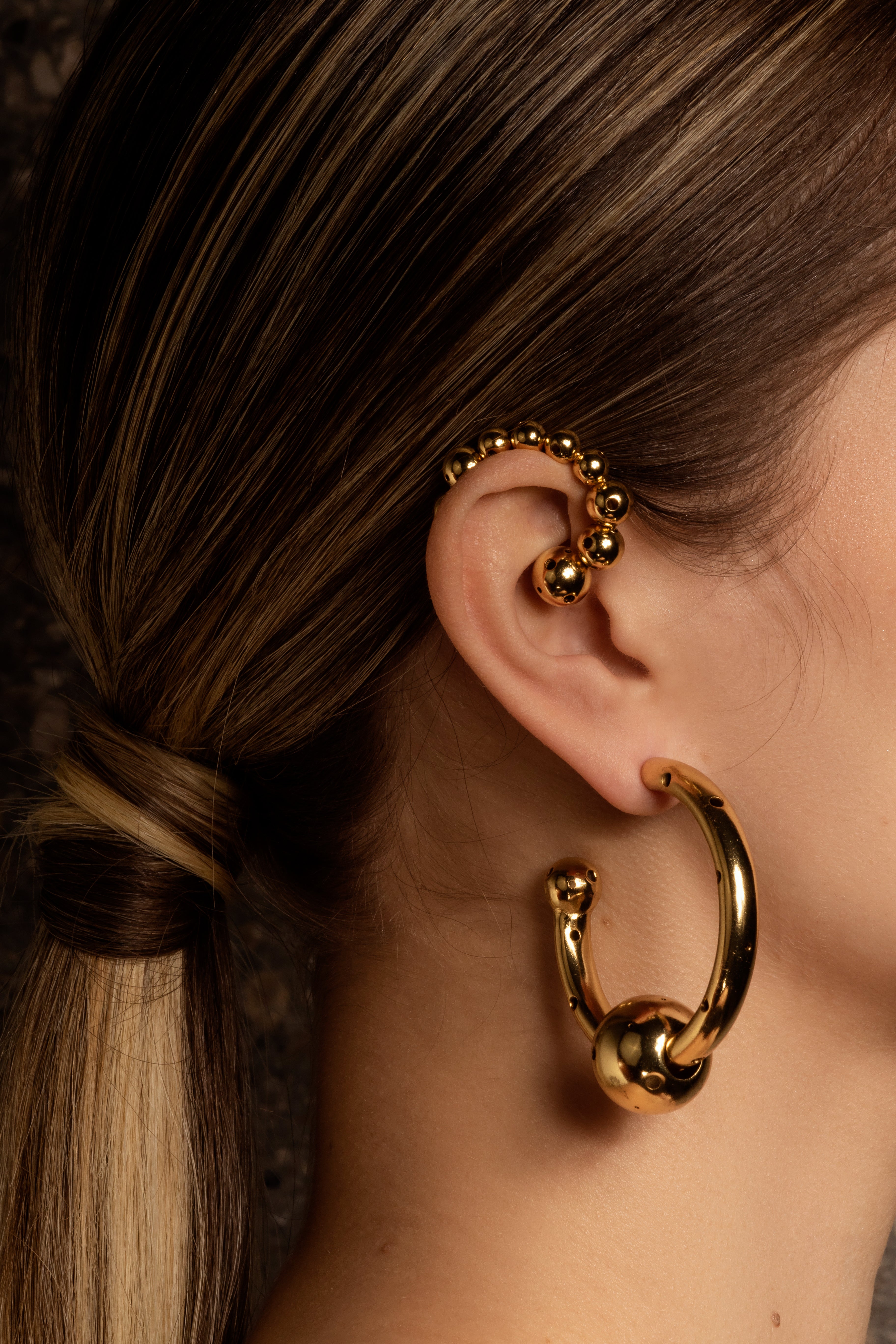 MEDIUM BUBBLE TUBE HOOPS NECKLACE