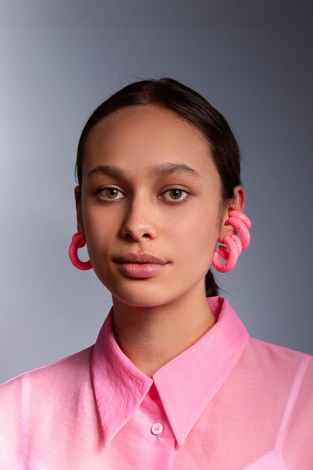 BIG MOON EARCUFF RESINE PINK